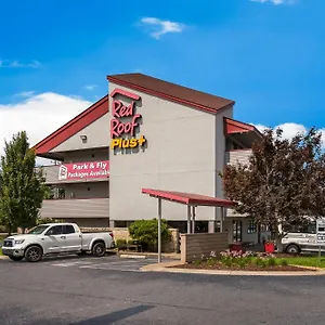 Hotel Red Roof Plus+ Airport, Nashville
